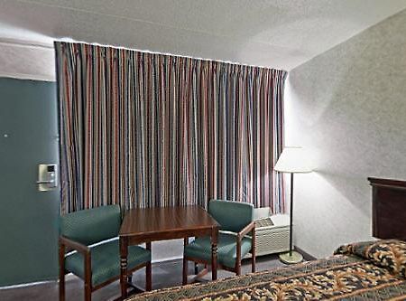 America'S Best Value Inn & Suites - Memphis/Graceland Cameră foto